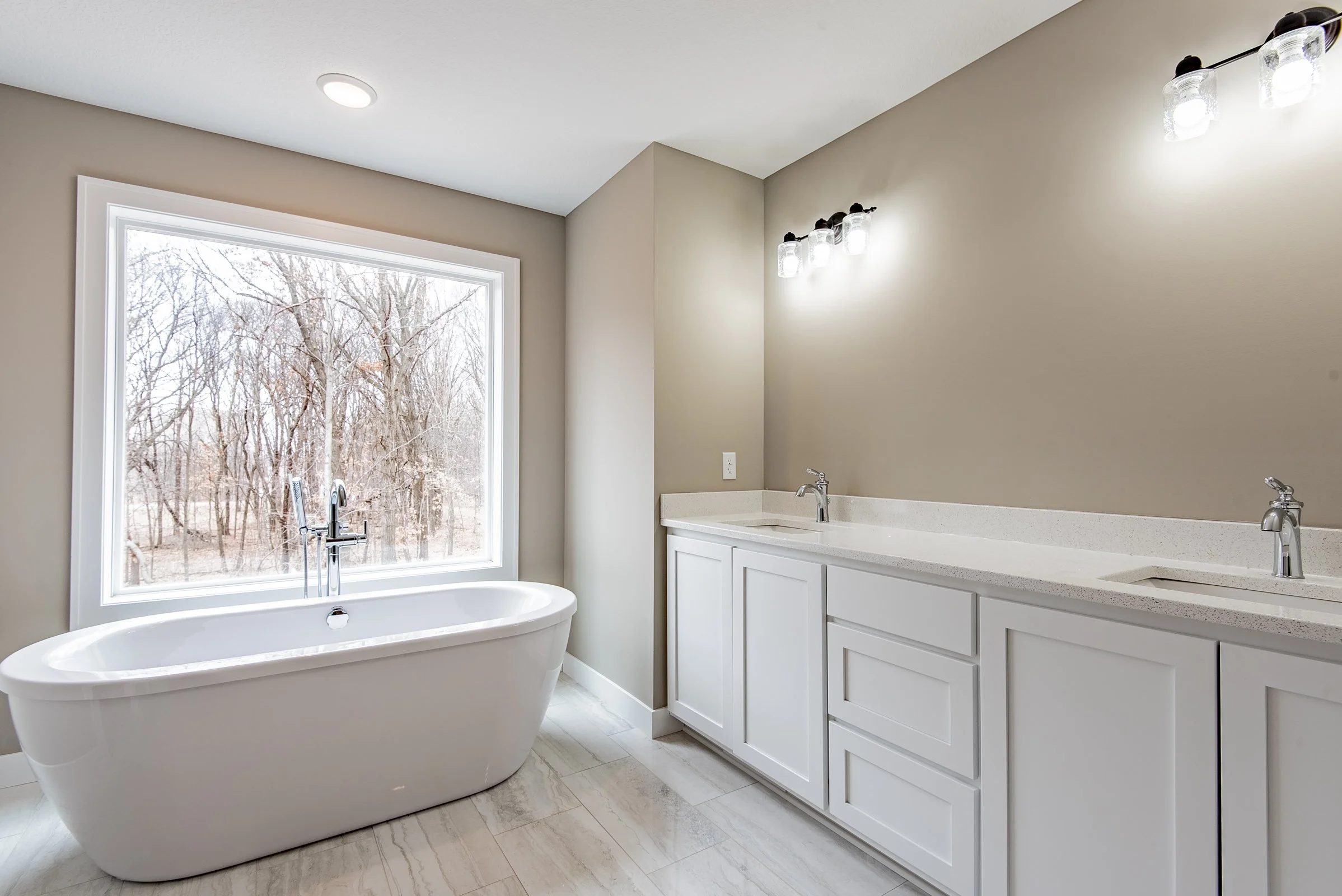 14248 Packard St NE-52.jpg