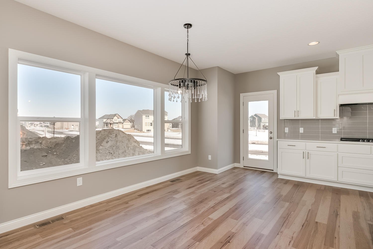 11942 Woodland Pkwy NE Blaine-large-010-7-Dining Area-1500x1000-72dpi.jpg