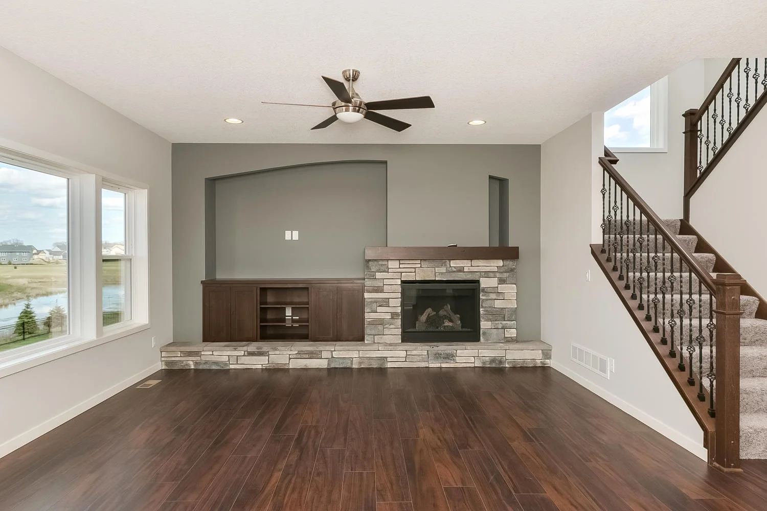 4291 118th Ave NE Blaine MN-large-007-6-Living Room-1500x1000-72dpi.jpg