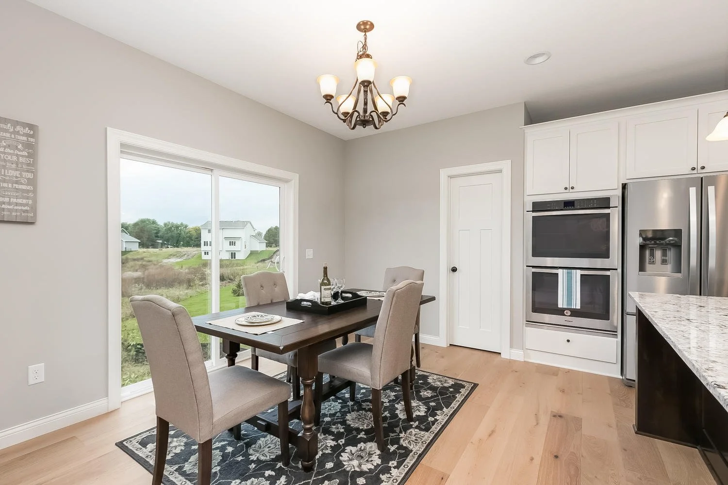 2052 Rosewood Street Lino-large-009-23-Dining Room-1500x1000-72dpi.jpg