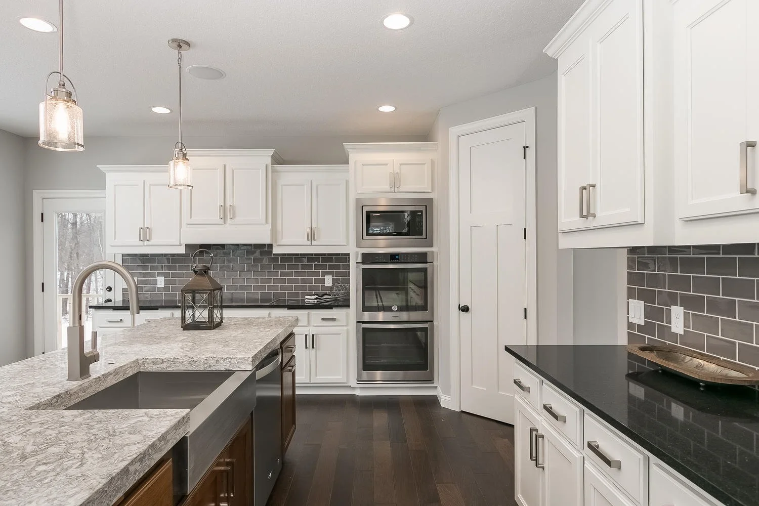 17146 Rendova St NE Ham Lake-large-012-23-Kitchen-1500x1000-72dpi.jpg