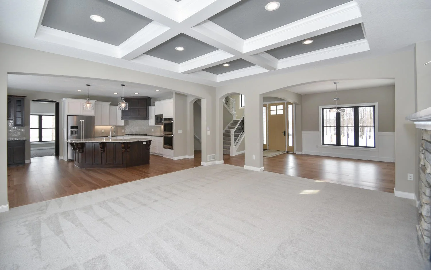 14228 Packard St NE Ham Lake-large-007-24-Living Room-1500x939-72dpi.jpg
