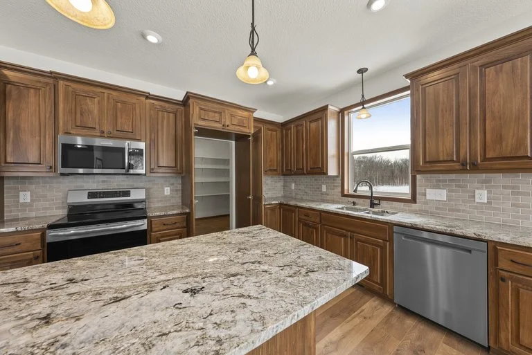 Kitchen 4.jpg