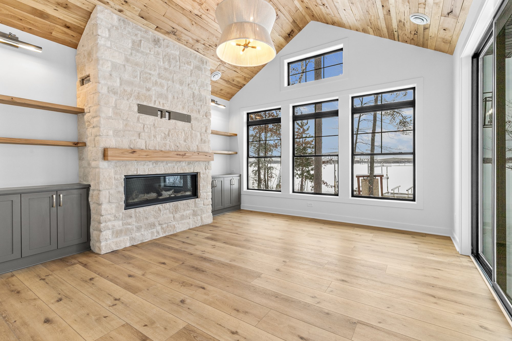 Custom cabin lake home builder in Minnesota