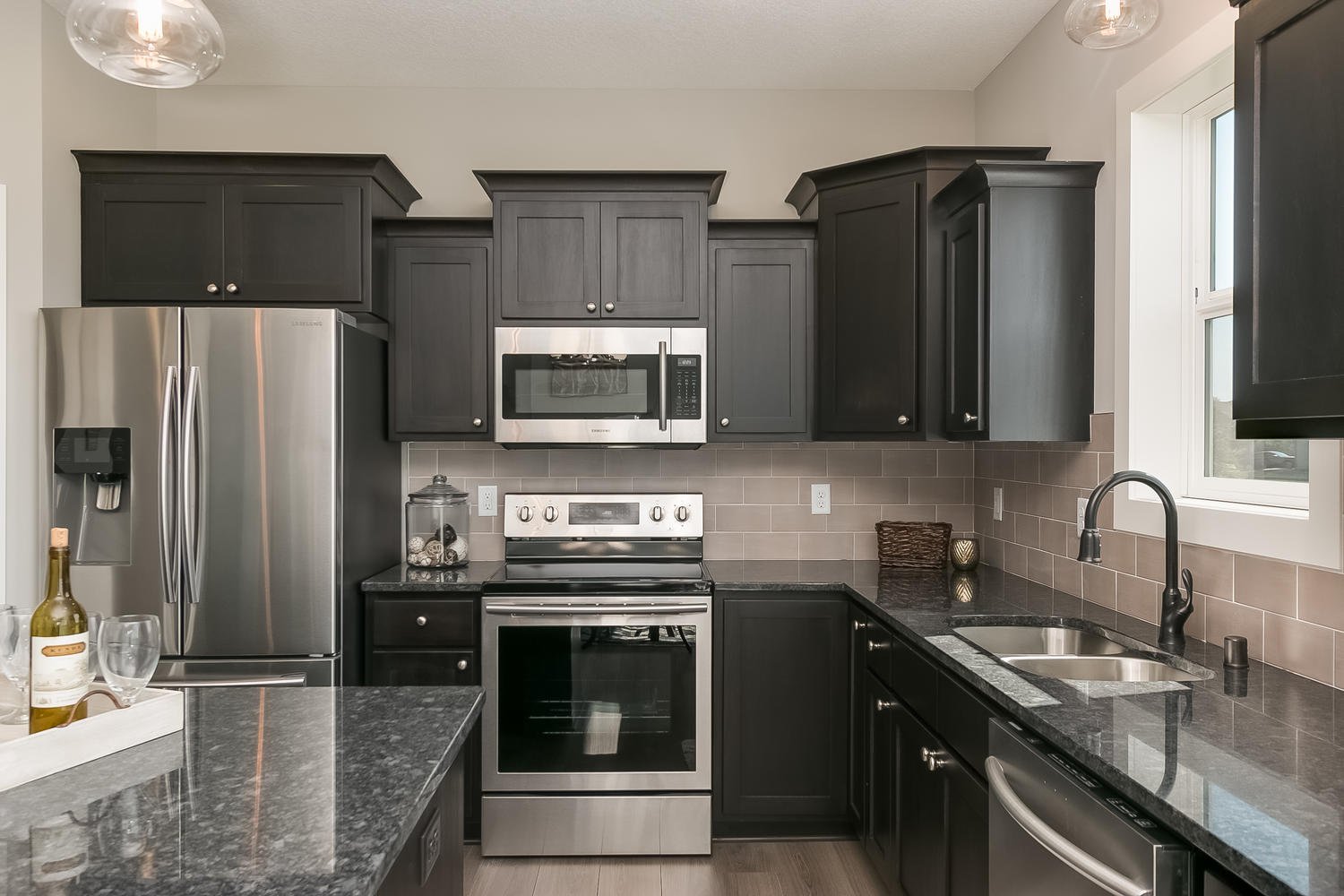 4384 118th Ave NE Blaine MN-large-014-10-Kitchen-1500x1000-72dpi.jpg