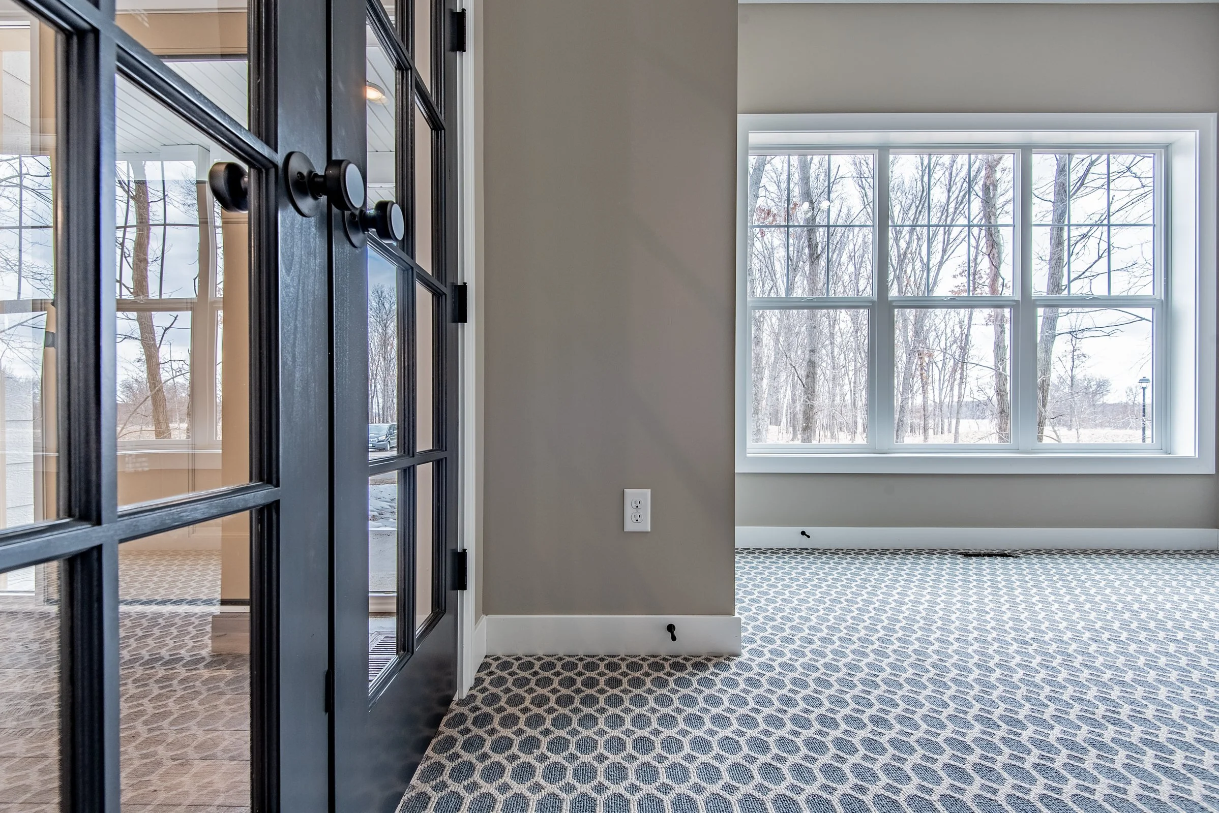 14248 Packard St NE-17.jpg