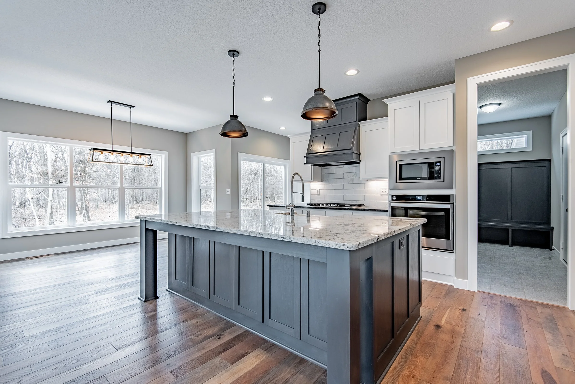 14248 Packard St NE-21.jpg