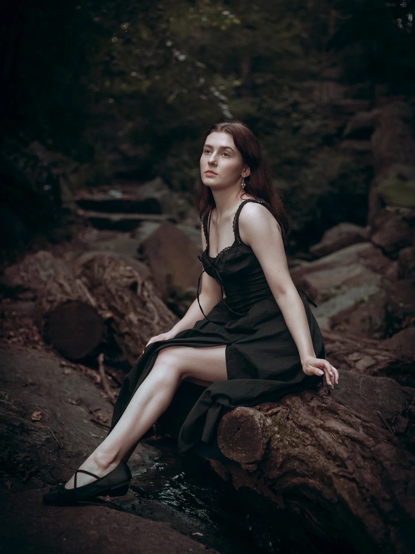 my post to manifest a spooky fall 🍂💫

hannah and I always make Central Park look like a gothic dream hehe ❤️ as always so much fun to work with her!!

in frame: @themoonlitgrove

#fantasyphotography #moodyphotography #portraitphotographer