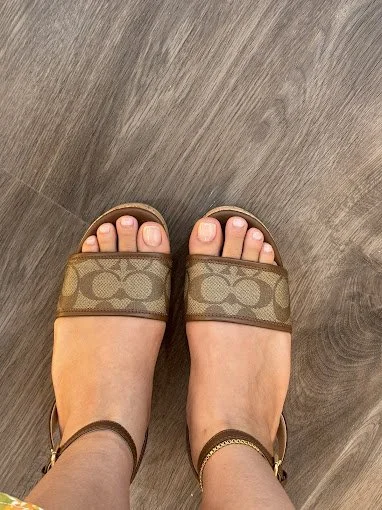 Relaxing Pedicure Services at Ocean Blue Nail and Sp

Indulge in a soothing pedicure at Ocean Blue Nail and Spa. Our professional technicians provide thorough foot care and beautiful polish for ultimate relaxation. Treat yourself to a pedicure today.