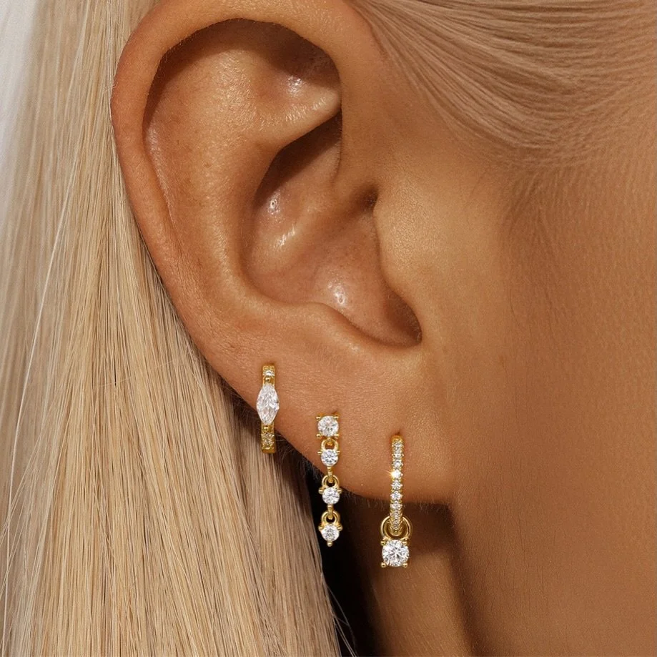 We&rsquo;re back with brand new huggies sets! Shop now

#jewelry #jewelrydesign #jewelrygram #jewelrylover #jewelryartist bracelet braceletstacks earrings jewelrytrends goldjewelry cleangirljewelry silverjewelry goldbracelet cloverbracelet necklace h