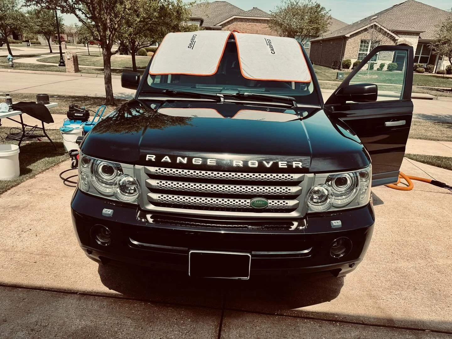 ‼️Range Rover is looking really nice and ready for action‼️Get your vehicle looking brand new at Aguilarmobiledetailing.com‼️
#friscolakes #dfw #Satisfying #AutoDetail #cardetailing #Detailing #CarCare #DeepClean #Clean #businessowner #Entreprenue