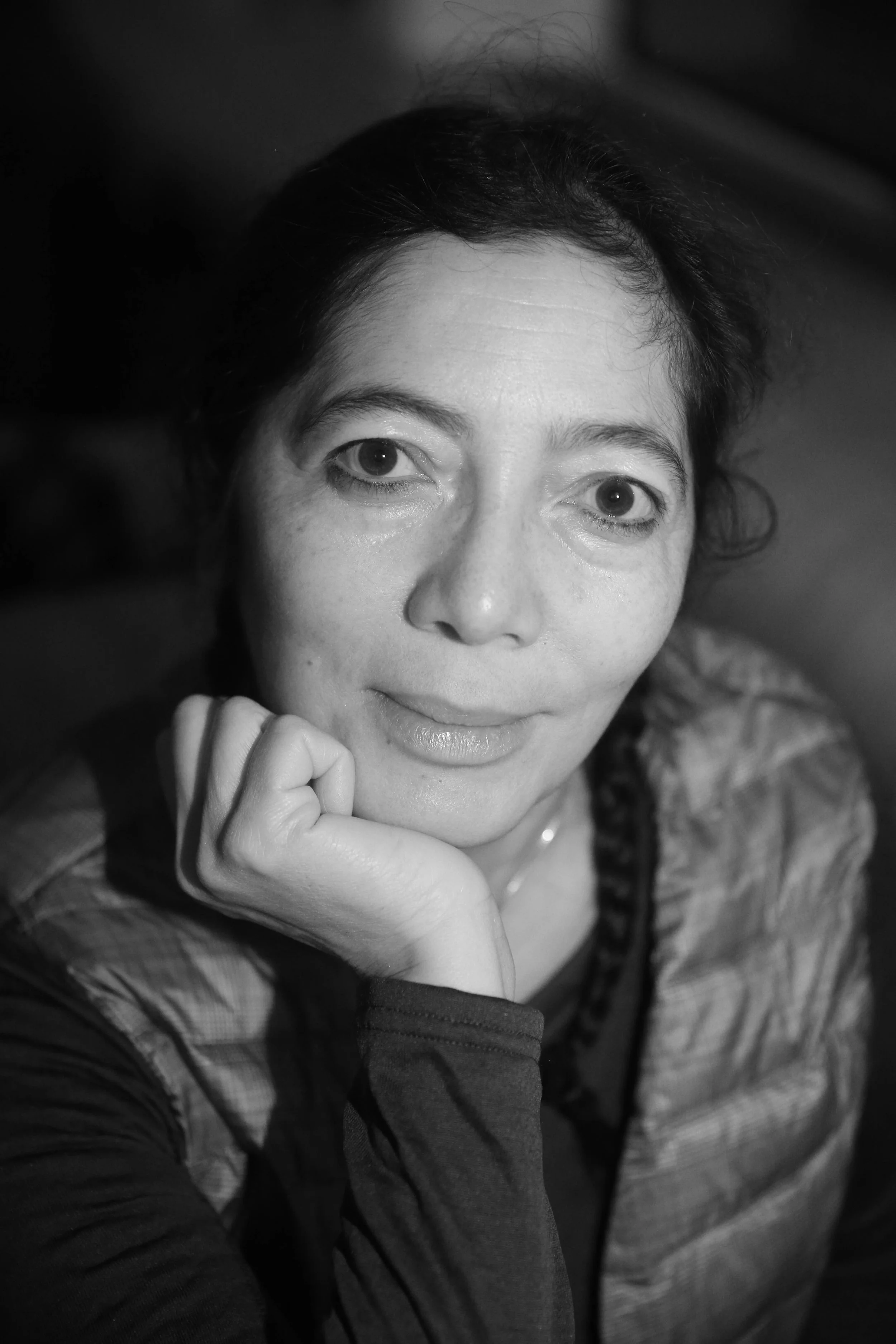 Portrait-valerie-andrianatrehina