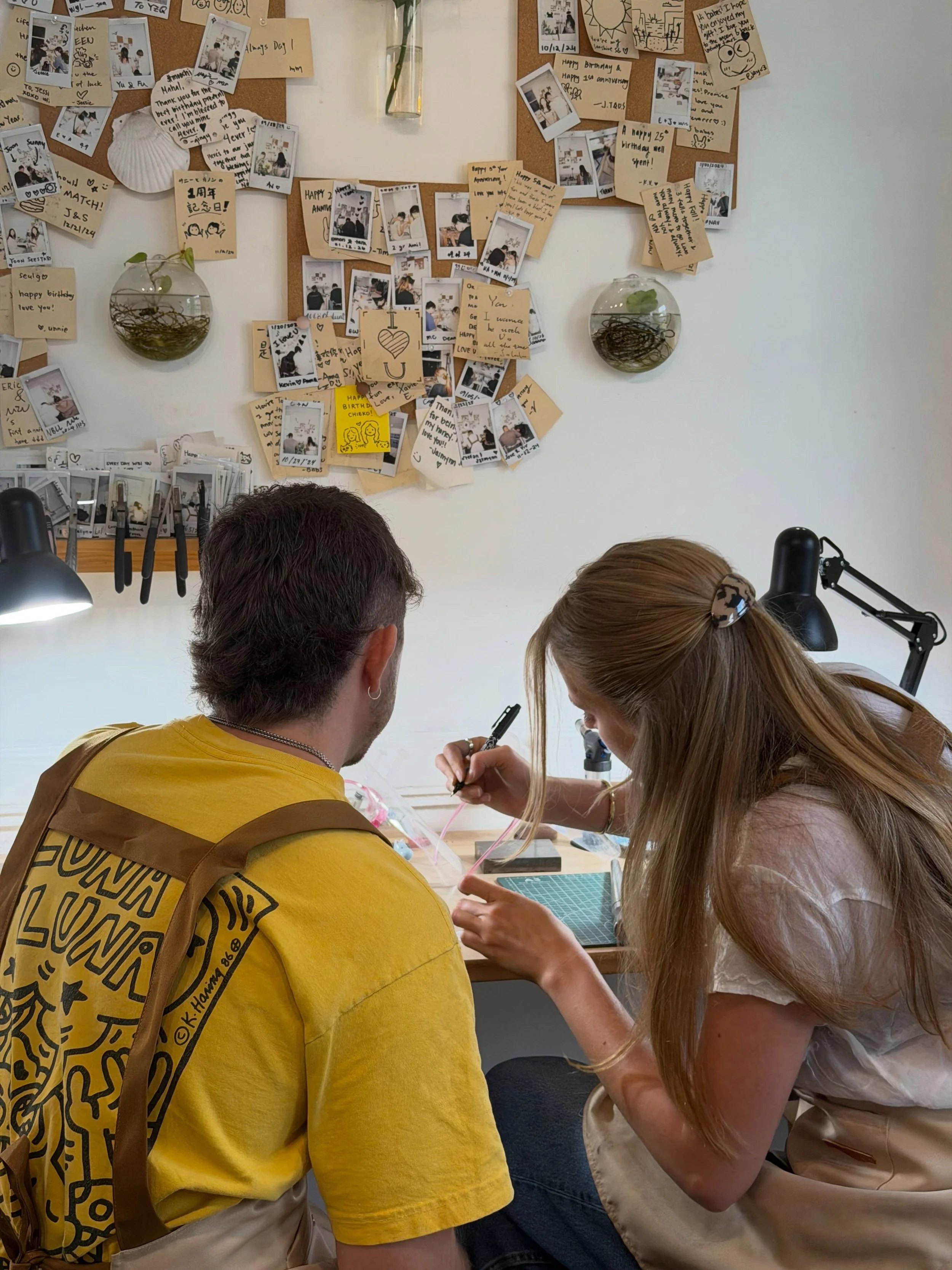 Our favorite corner. 🤍
You go on with your lives.
We keep a little piece of them here.

#couplegoals #whattodoinla #workshop #ringmaking #jewelrymaking