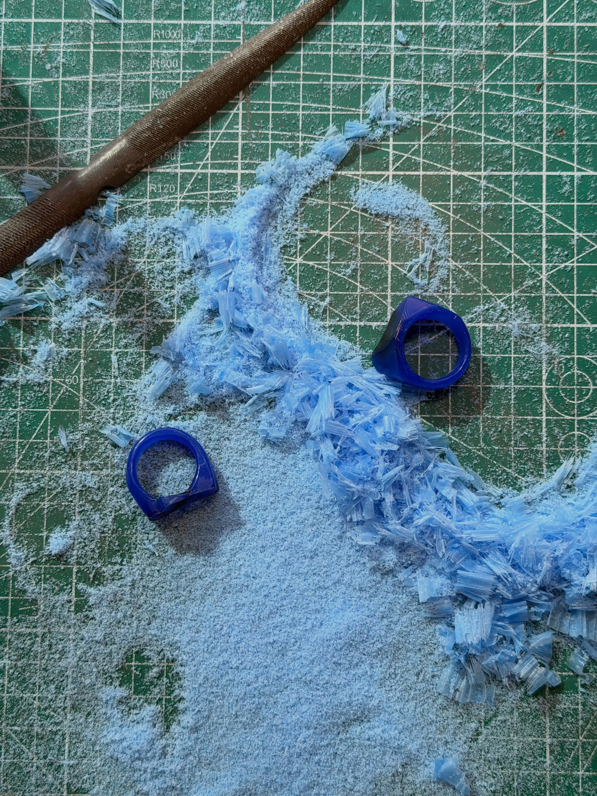 Little traces of you being creative with us. 🤍
#waxcarvingforjewelry 
#waxcarving #whattodoinla #dateideas #jewelrymaking