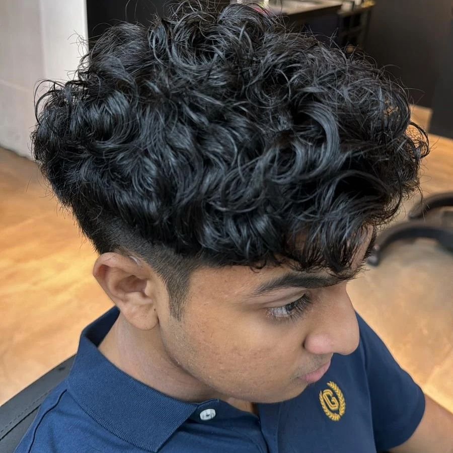 &bull; Perm and cut &bull;
Here's a hair tip for the gentlemen, if you want to get this hairstyle, you need to grow out enough length for your stylist to work with. 

#vybeshairdressing #bedoksalon #sghair #singaporehairsalon #singaporehair #menhairs