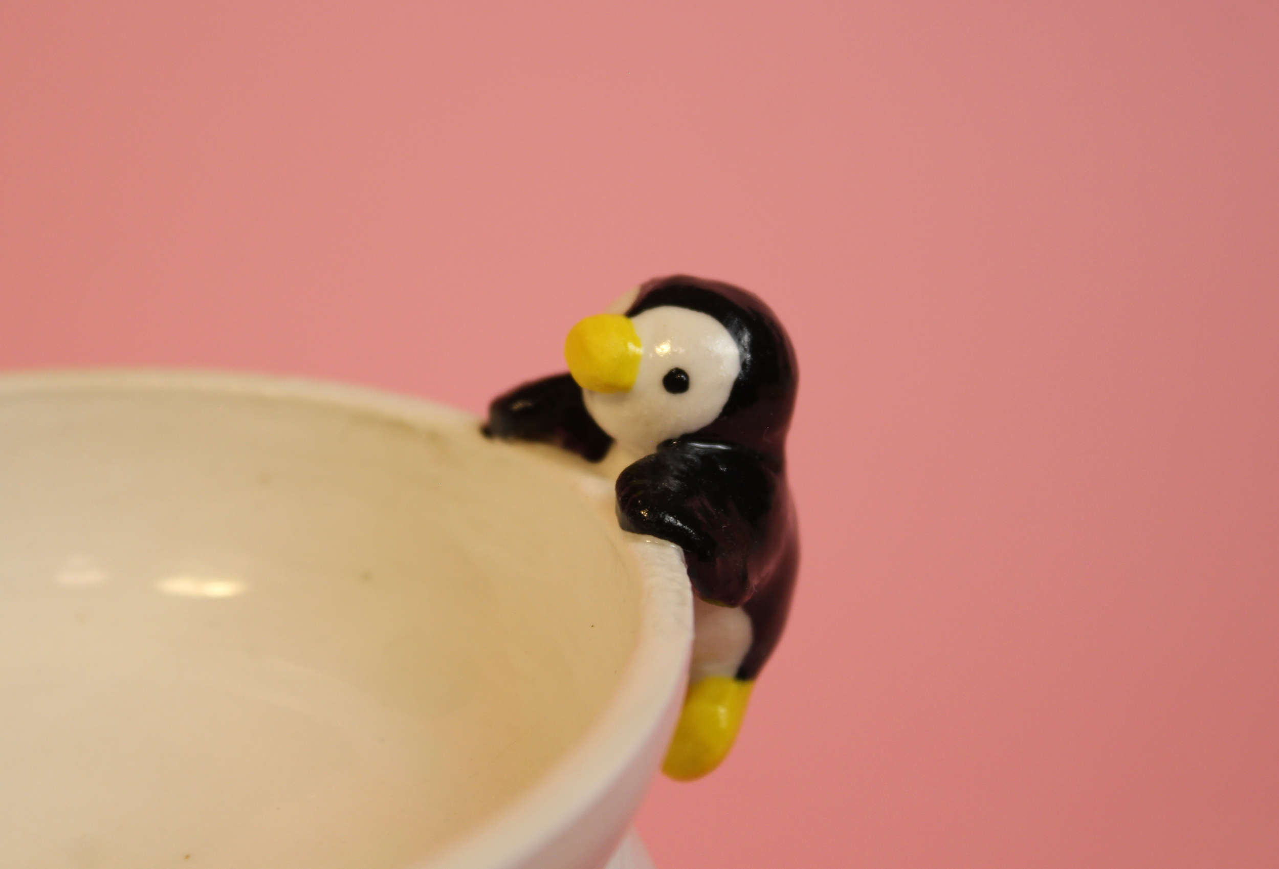penguin wax melt top close up.png