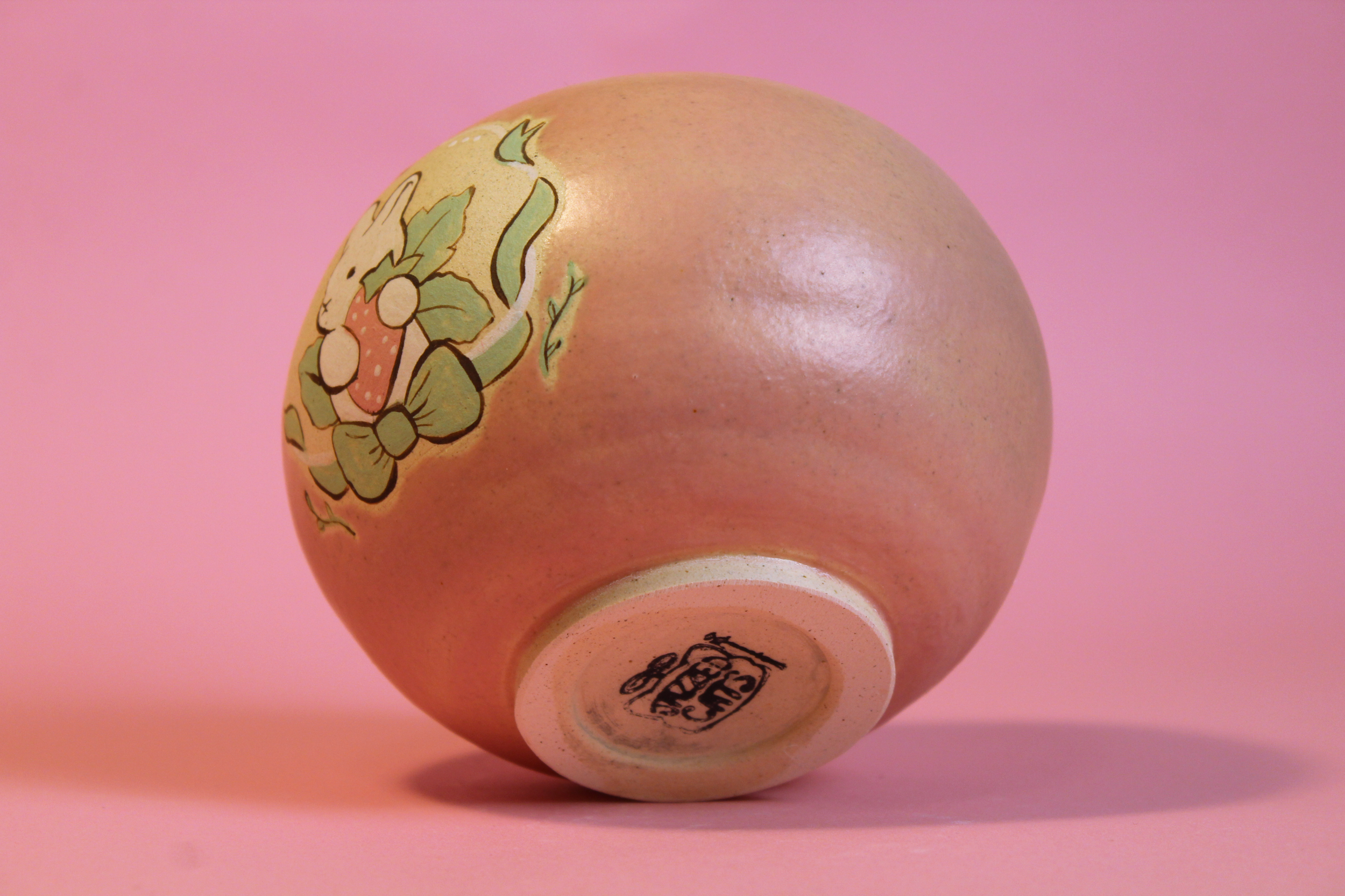 bun vase bottom - small.png