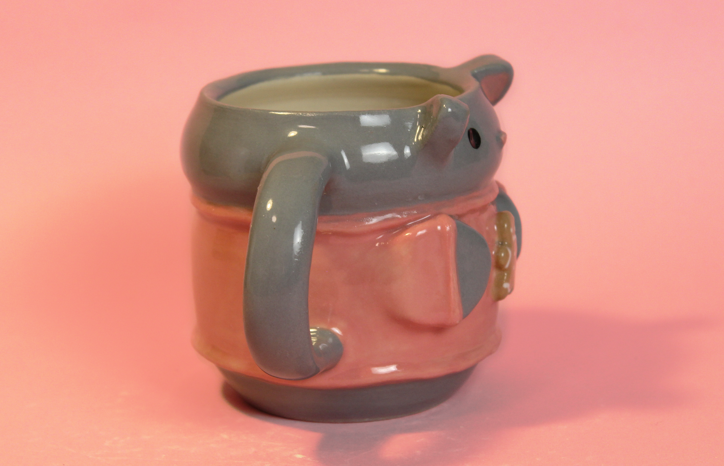 Sweater kitty side.png