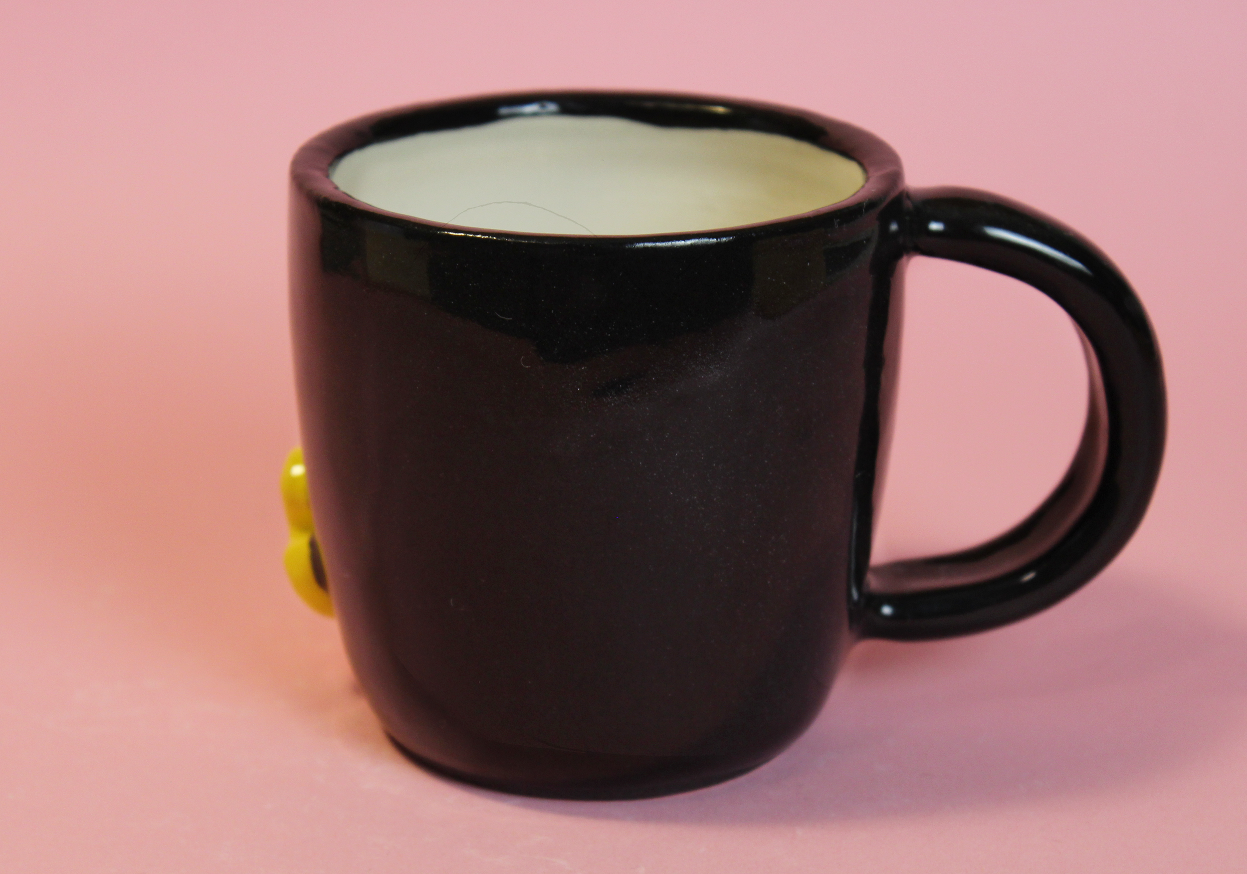 Pengiun mug back.png