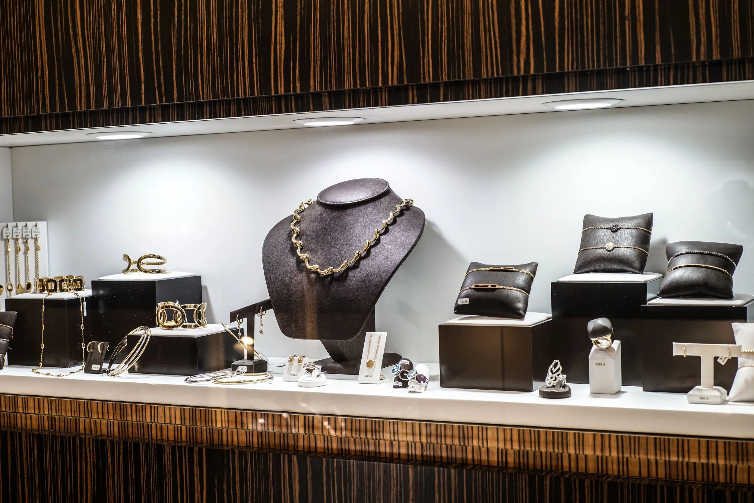 Comment choisir sa bague de fiançailles à Bordeaux ?