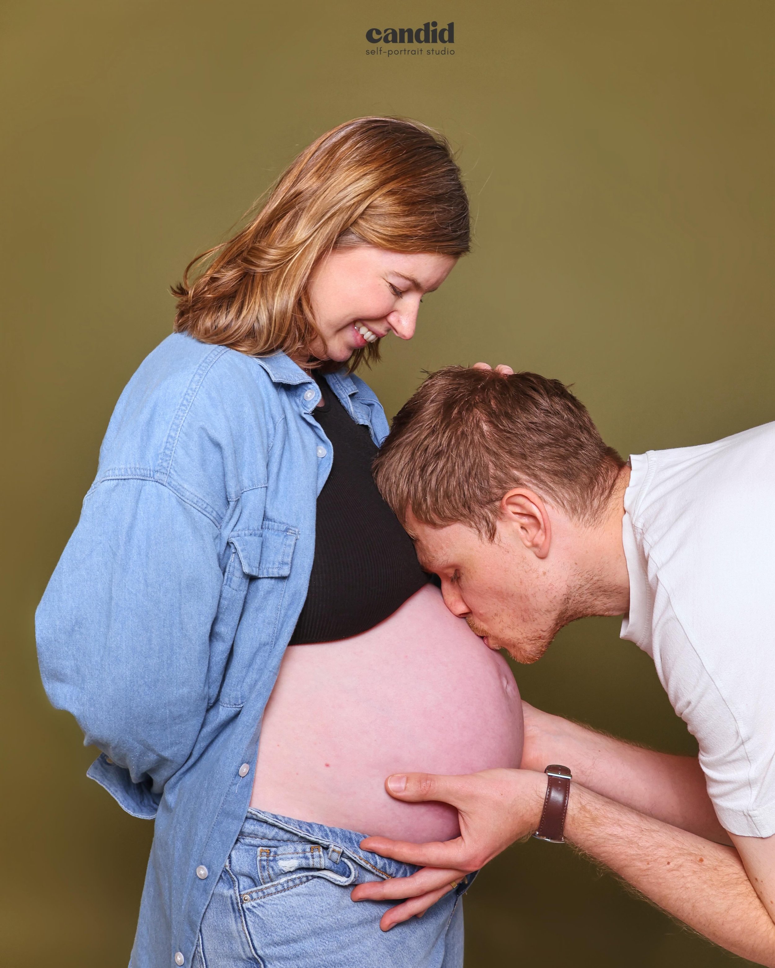 maternity shoots but makin them ✨candid✨

⚡️

#selfportraitstudio #london #maternityshoot #candid