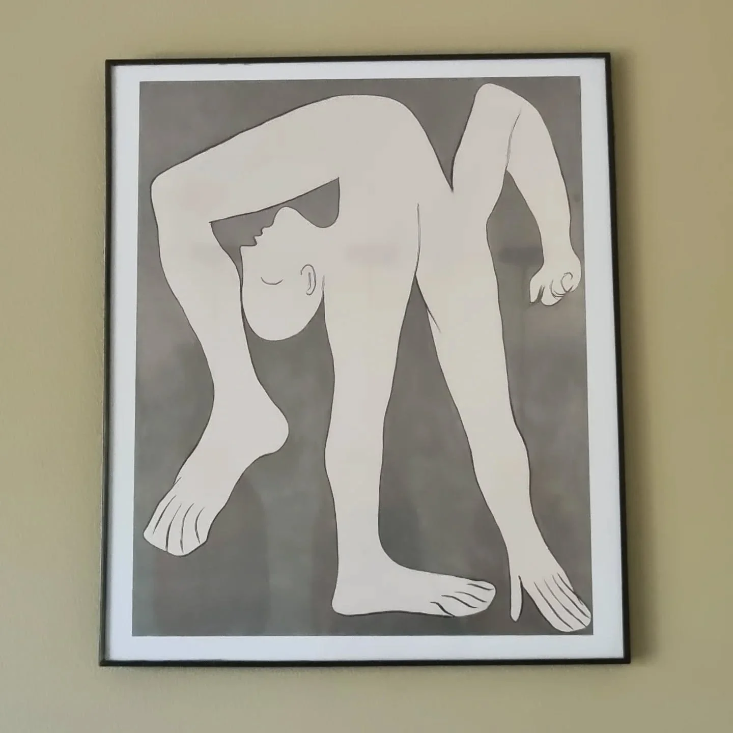 Picasso understood that beauty comes in all shapes and forms. We agree.. at AGE we take care of iside and out. Book your Ayurveda appointment with us soon or come for a free consultation for Aesthetics with Dr. Jemma. We are here for you. Which has y