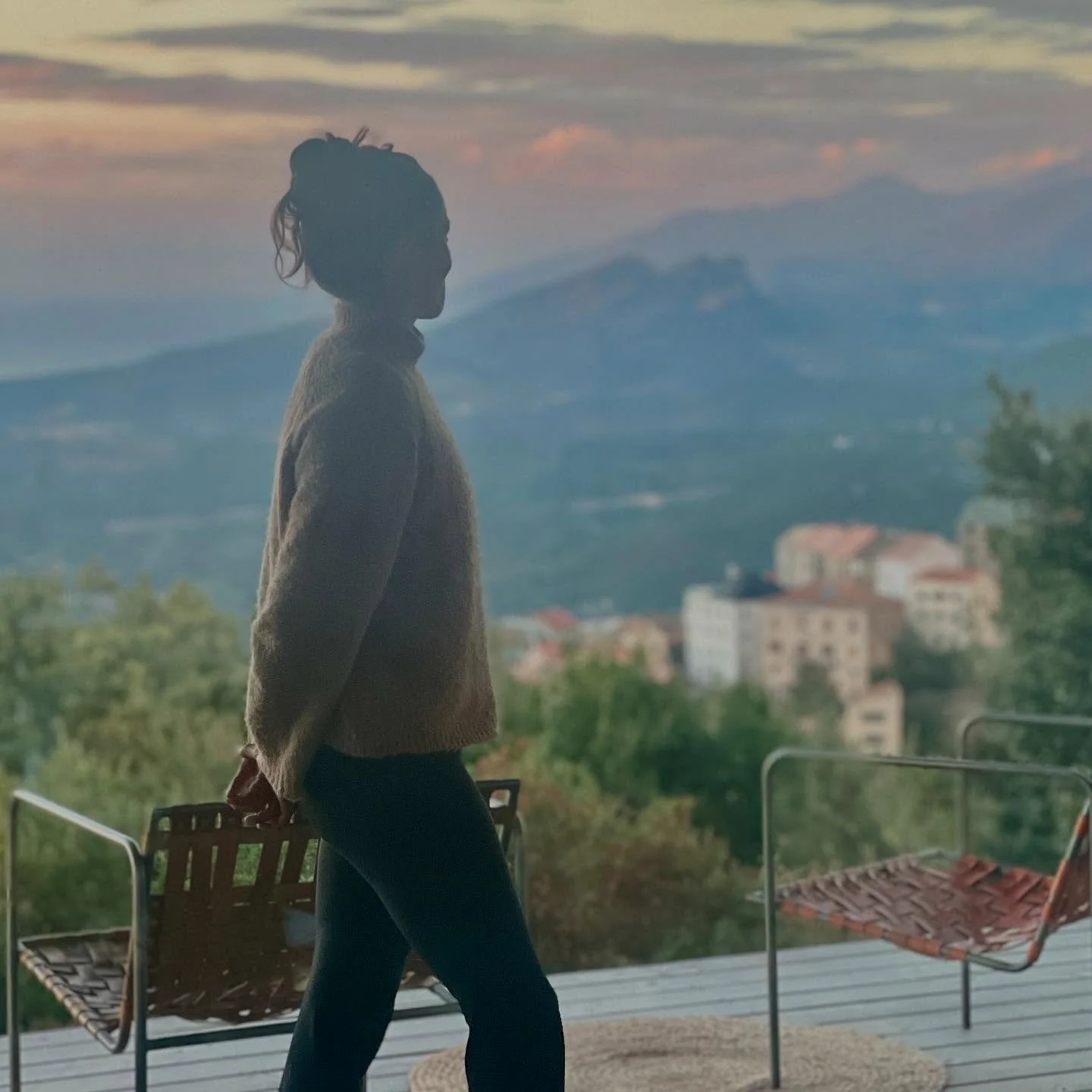 le vrac d&rsquo;Octobre &bull;

un mois en mouvement (corporel et g&eacute;ographique),
un mois de douceur aussi (je ne parle pas que de mon chaton ☺️),
un mois &agrave; manger color&eacute; 😋
un mois d&rsquo;enseignement &agrave; des gens sublimes,