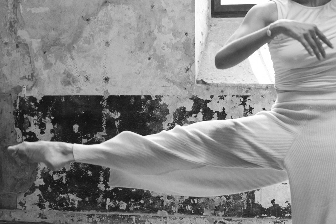 18 · hips & shoulders · Bird of Paradise