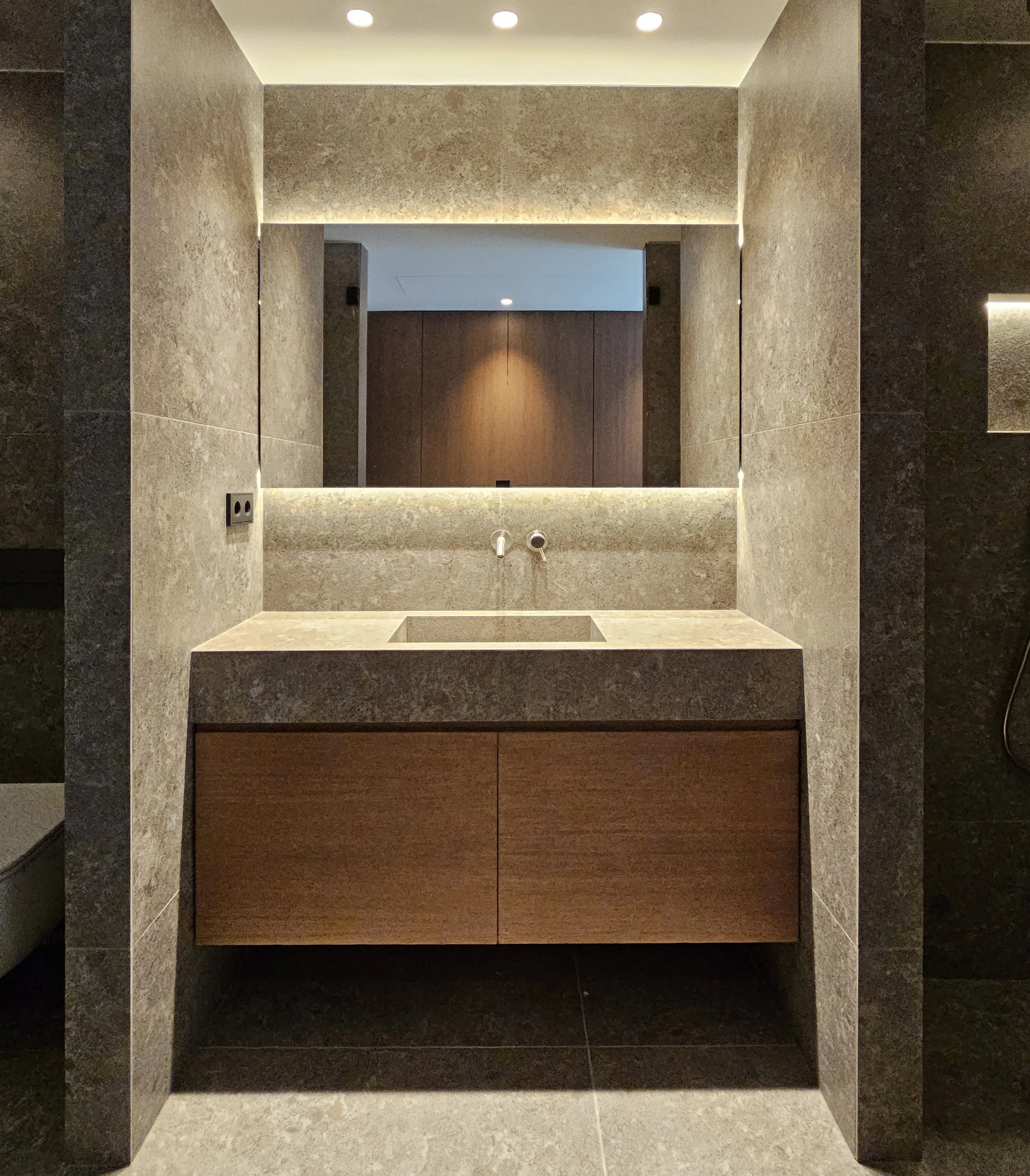 baño-diseño-porcelanico-abujardado-inalco-estudio-arquitectura-wgarchlab-b.jpg