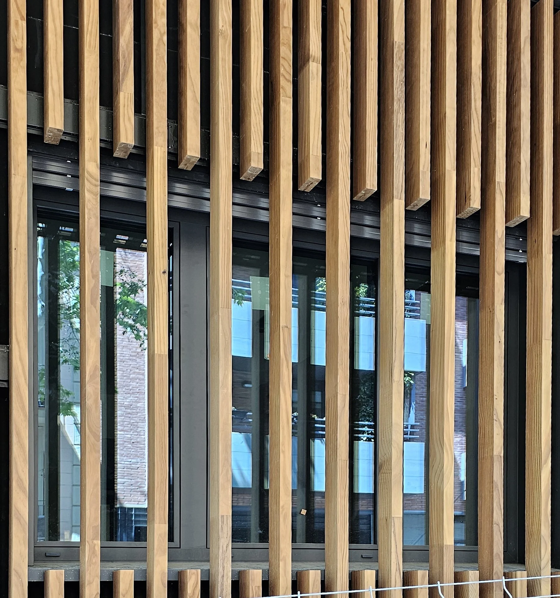 Fachada_lamas_madera_Arquitectura_wgarchlab_barcelona.jpg