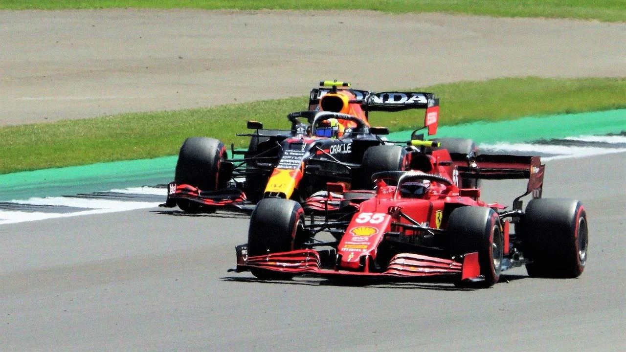 sergio-perez-6633997_1280.jpg