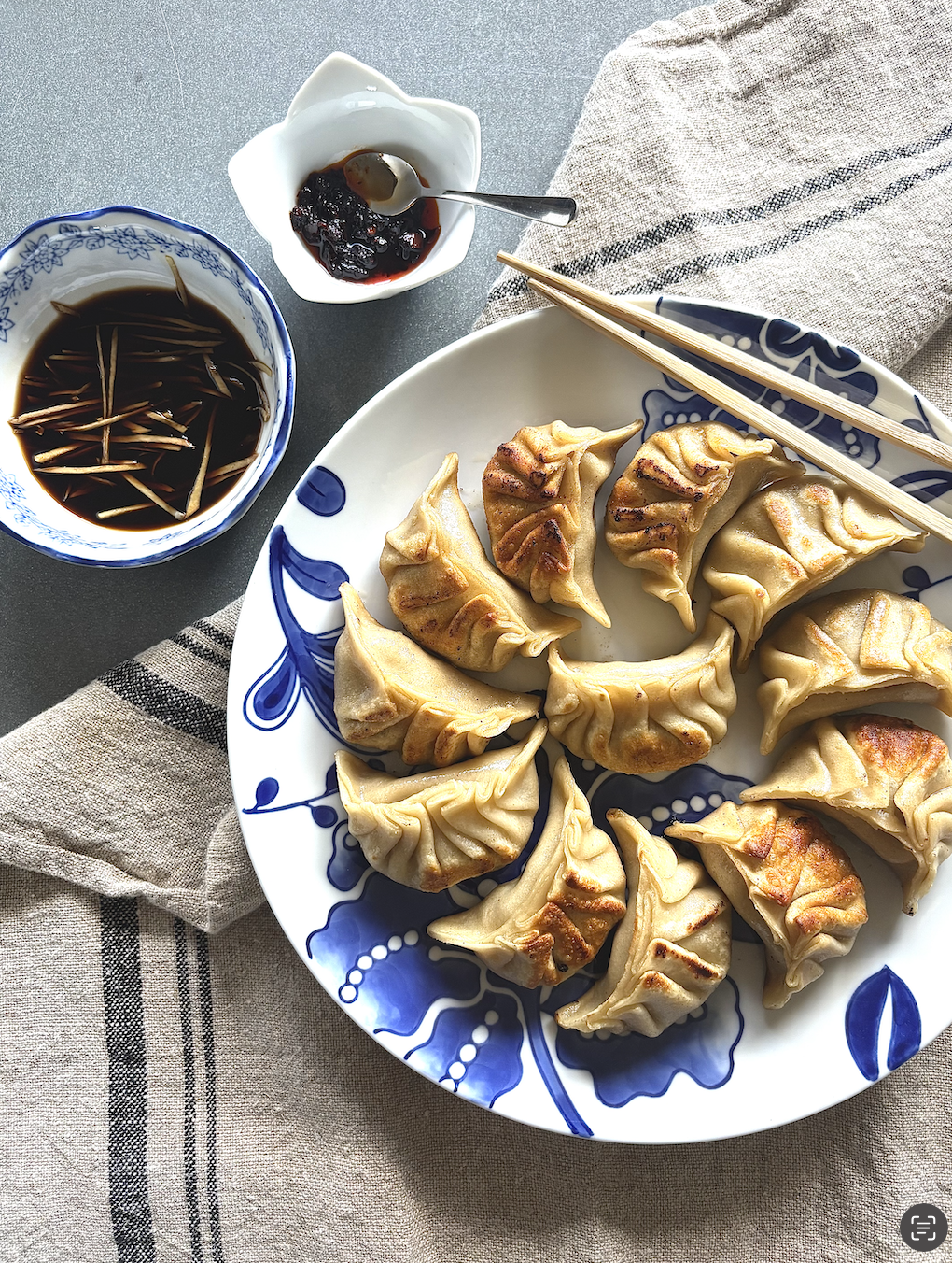 Cooking Lab - Dumplings! 
October 17th.  11am-1pm.  
Lakeside Pawling Recreation Center.
Ages 9-Adults. 
Cost: $5 - $35 per person