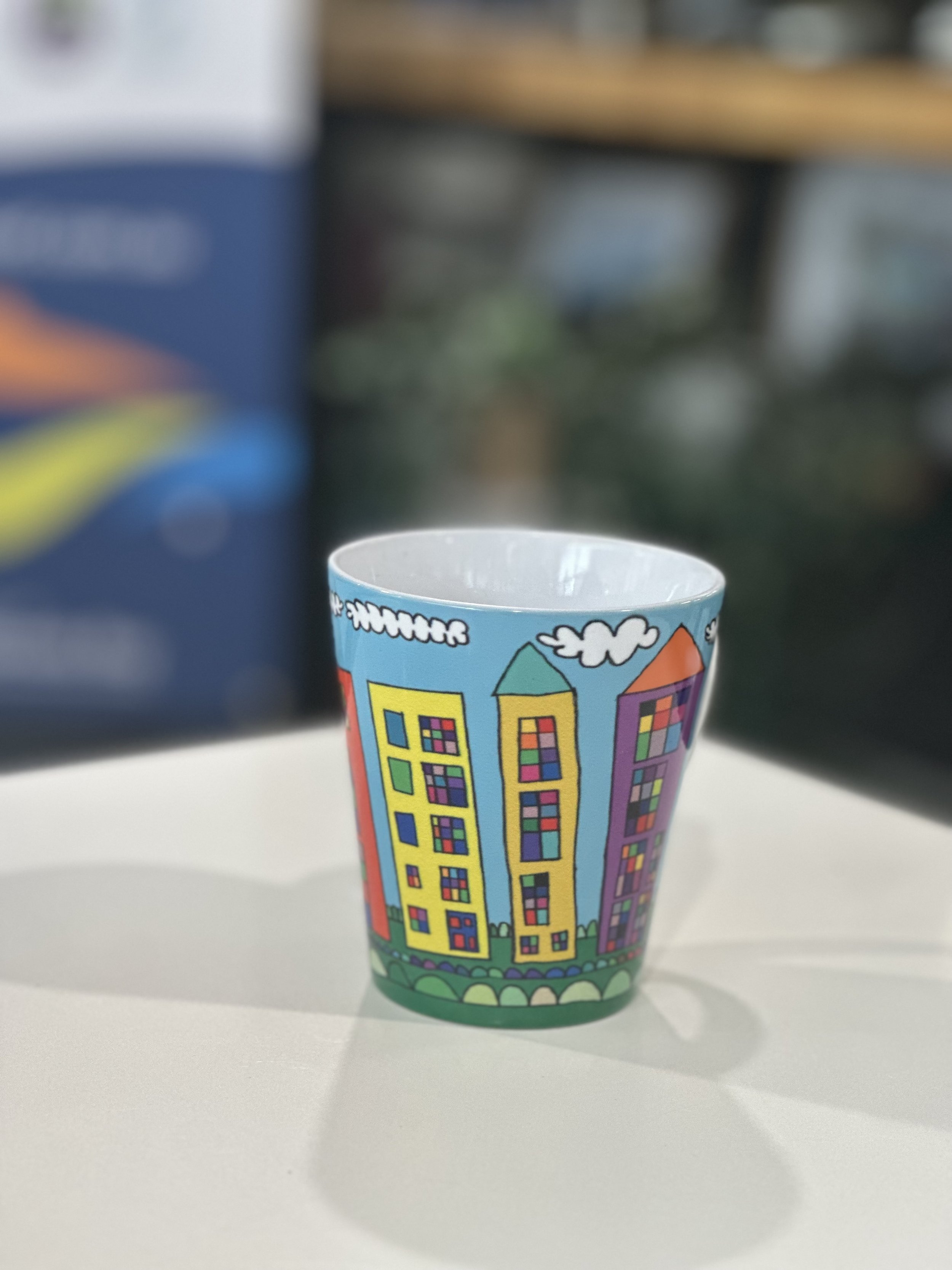 Hanjun’s Colorful Apartment Mug