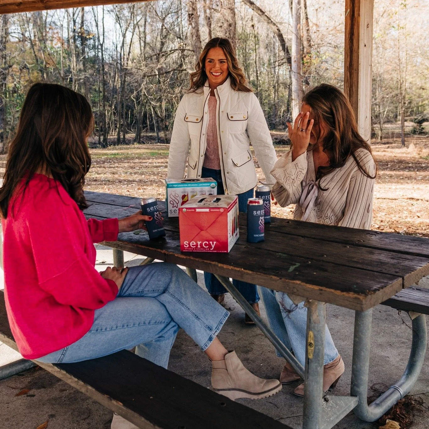 Crisp fall nights call for crisp bubbles. 🥂🍁 #ZeroSugar #Clean