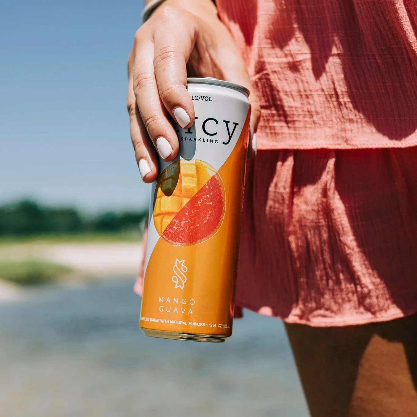 When clean ingredients meet a little kick 🍋
#CleanIngredients #NCLocal #ShopLocal #SercySparkling