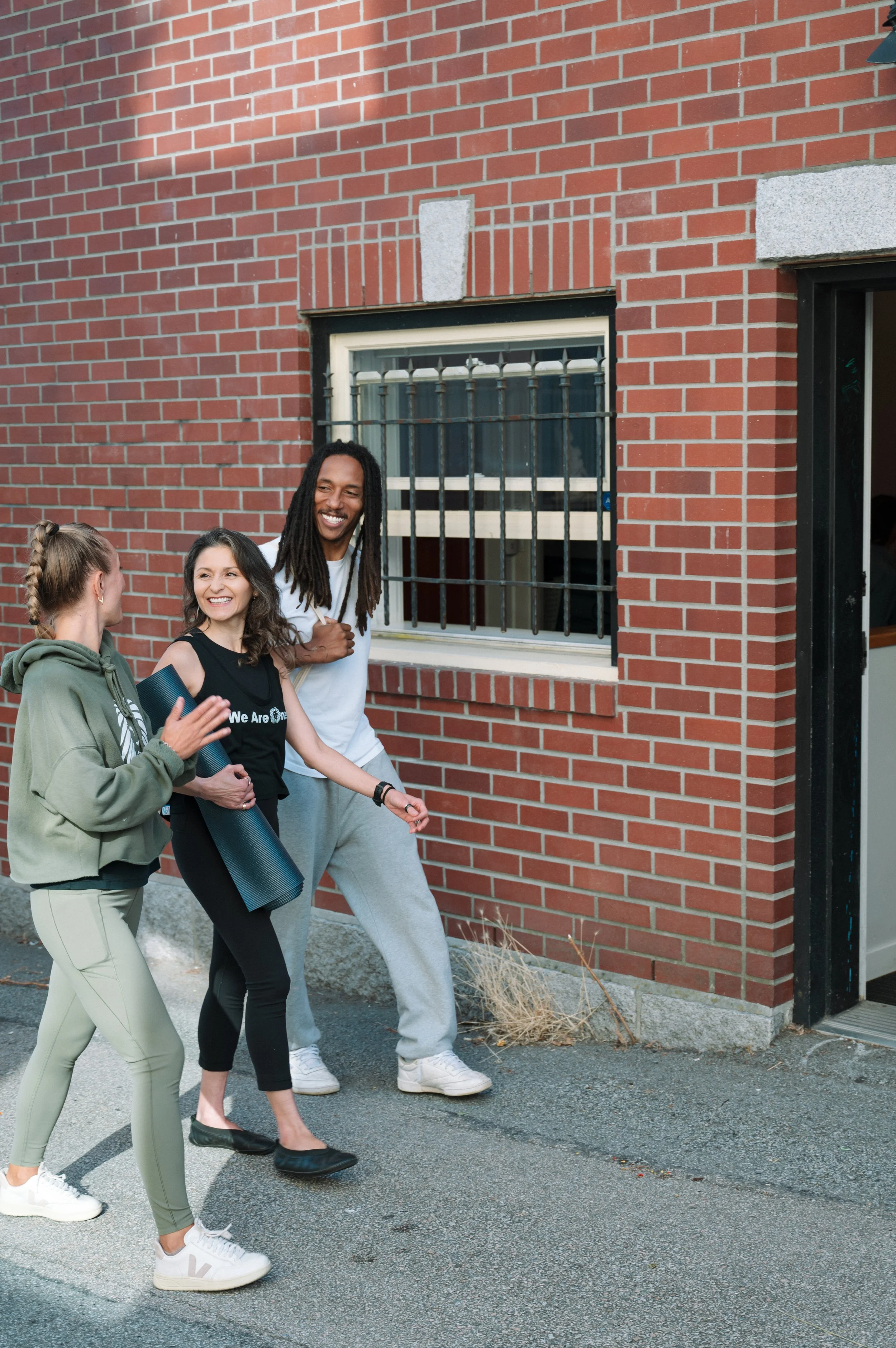 The Ultimate Guide to Lineage-Based Yoga Teacher Training 