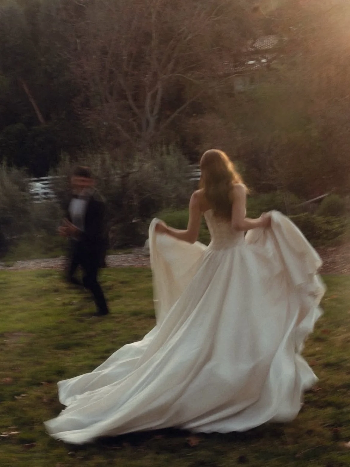Running toward forever 🕊️ 

Beautifully captured by @eightstudio.wedding 
Hosts @cinematicpoetsretreat 
Models @haileyxyerm + @danielxhaileyyerm 
Florals @softptls 
Gown @kimkassascouture 
HMUA @blushingbellasbeauty 
Design @hellotherekayphoto