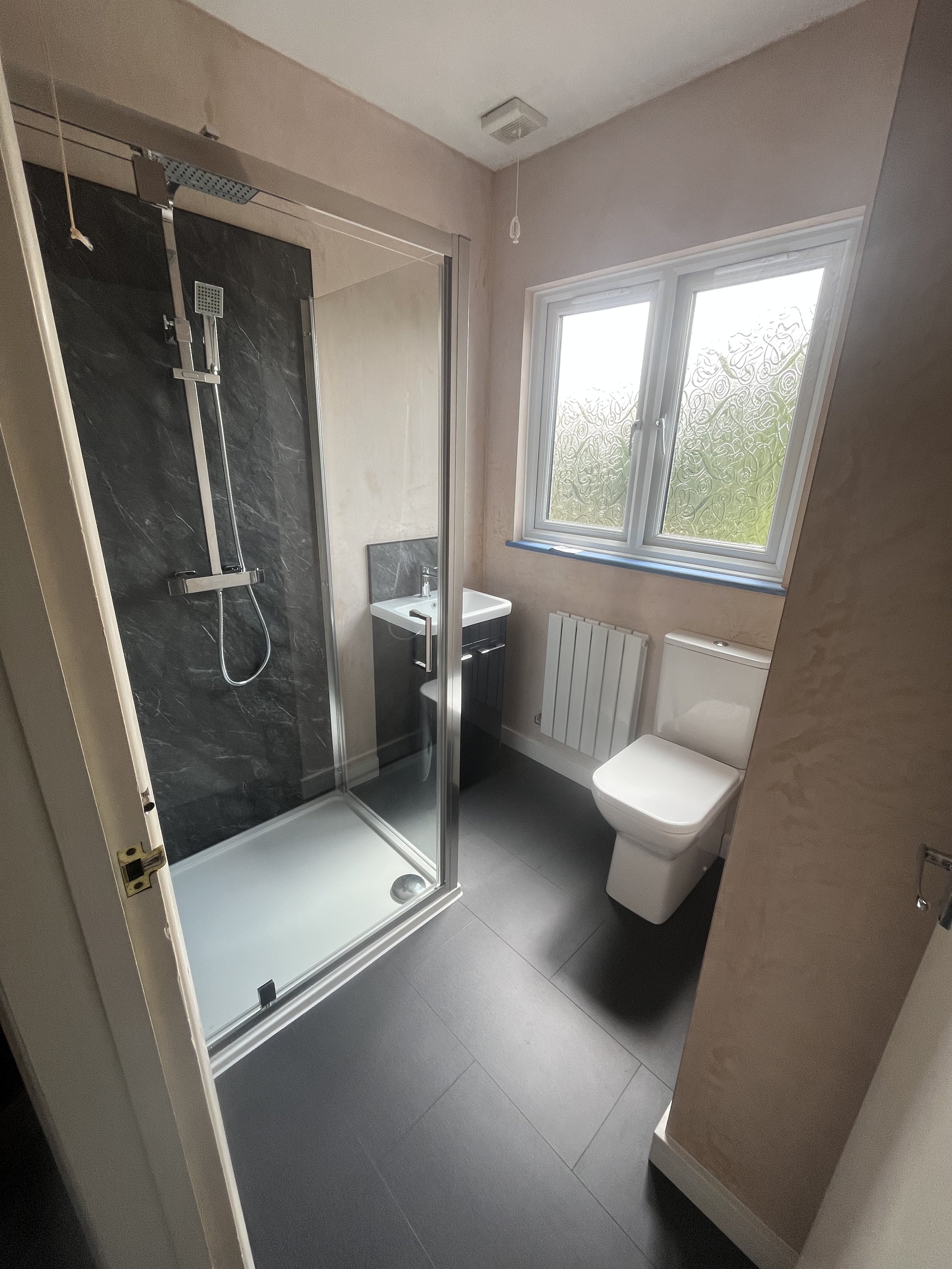 Black bathroom