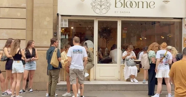 A veces nos cuesta creer que tantas blooming souls pasen por aqu&iacute; 💗

Hoy solo quer&iacute;amos tomarnos un momento para decir: gracias✨

#bloomingsoul #bloomebysasha #barcelona