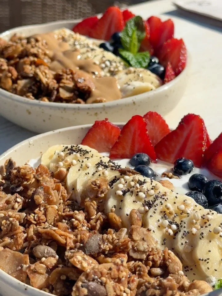 This week's favorites:
Porridge &amp; Yogurt Bowls🌸🍓
Os esperamos Blooming Souls✨