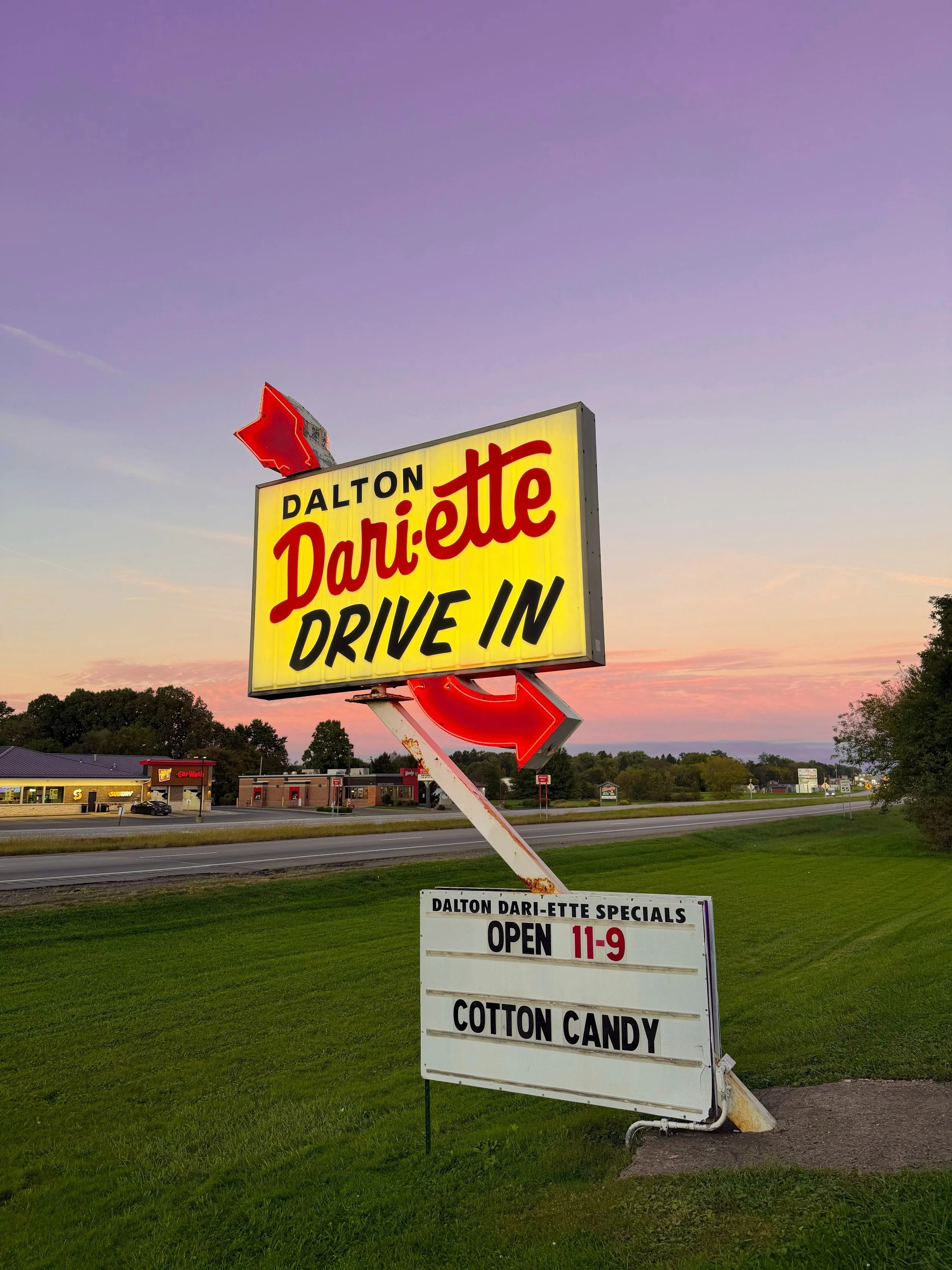 When the sky matches the flavor of the week 🍭🍦🌅 

Cotton Candy soft-serve ice cream is available through the end of day Monday!
