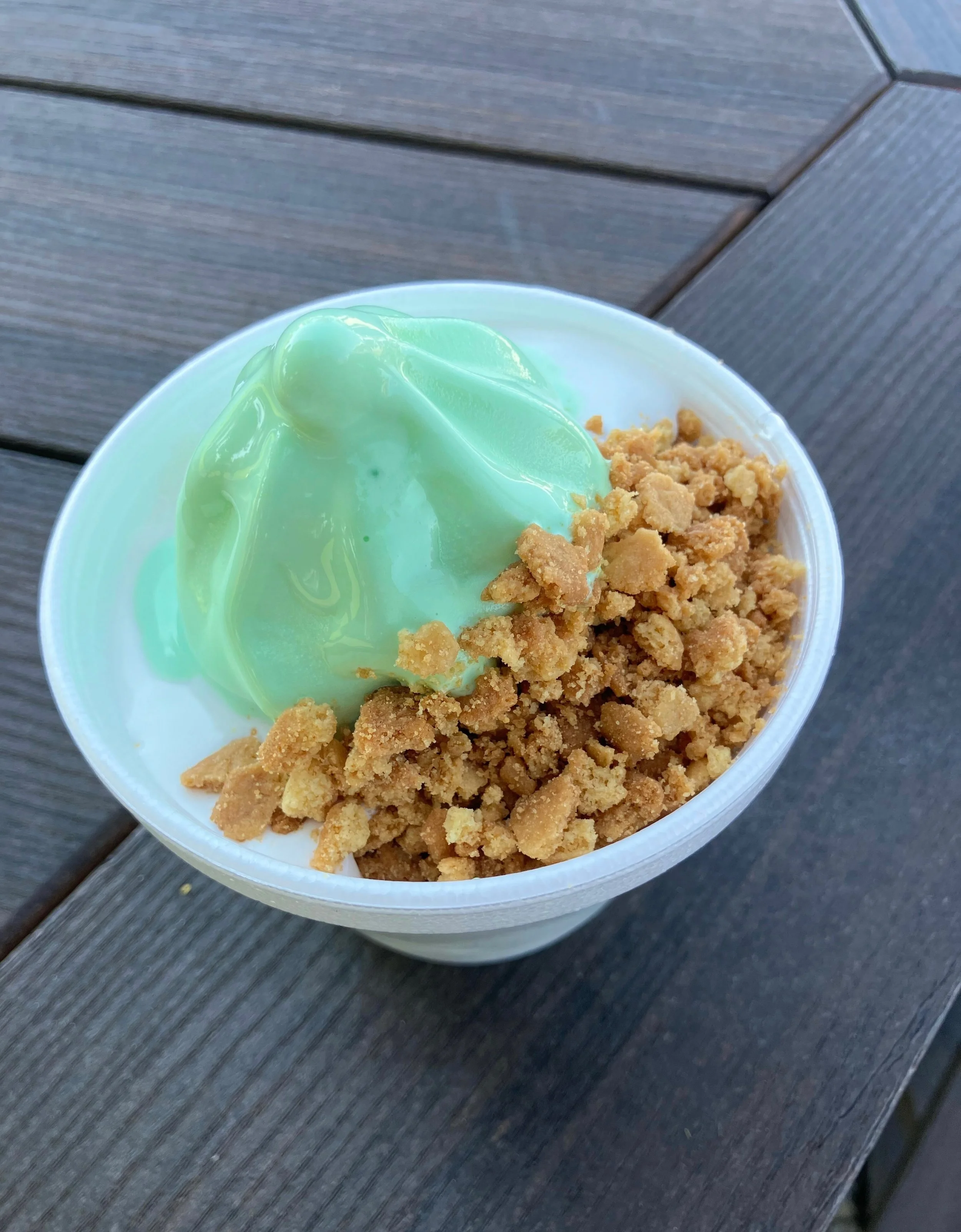 Temps are climbing into the 80s today, making it the perfect day for ice cream ☀️🍦

Our soft-serve Flavor of the Week is Pistachio, and it&rsquo;s even better topped with marshmallow and crunchy graham crackers. Stop by, cool off, and treat yourself