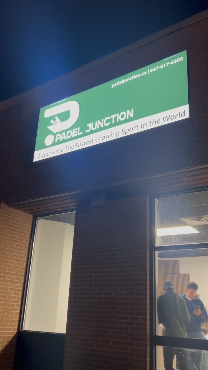 With playoffs coming to an end, @hadaf.ca Mississauga enjoyed sessions at Mississauga’s first ever Padel courts - courtesy of @padeljunctionca 🎾
Paddle Junction offers beginner classes, and drop ins 🤩 Check them out!!