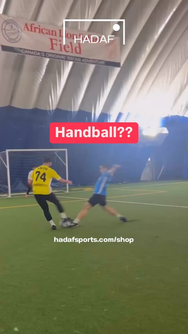 @ibiblendz swears it’s a hand ball 😂