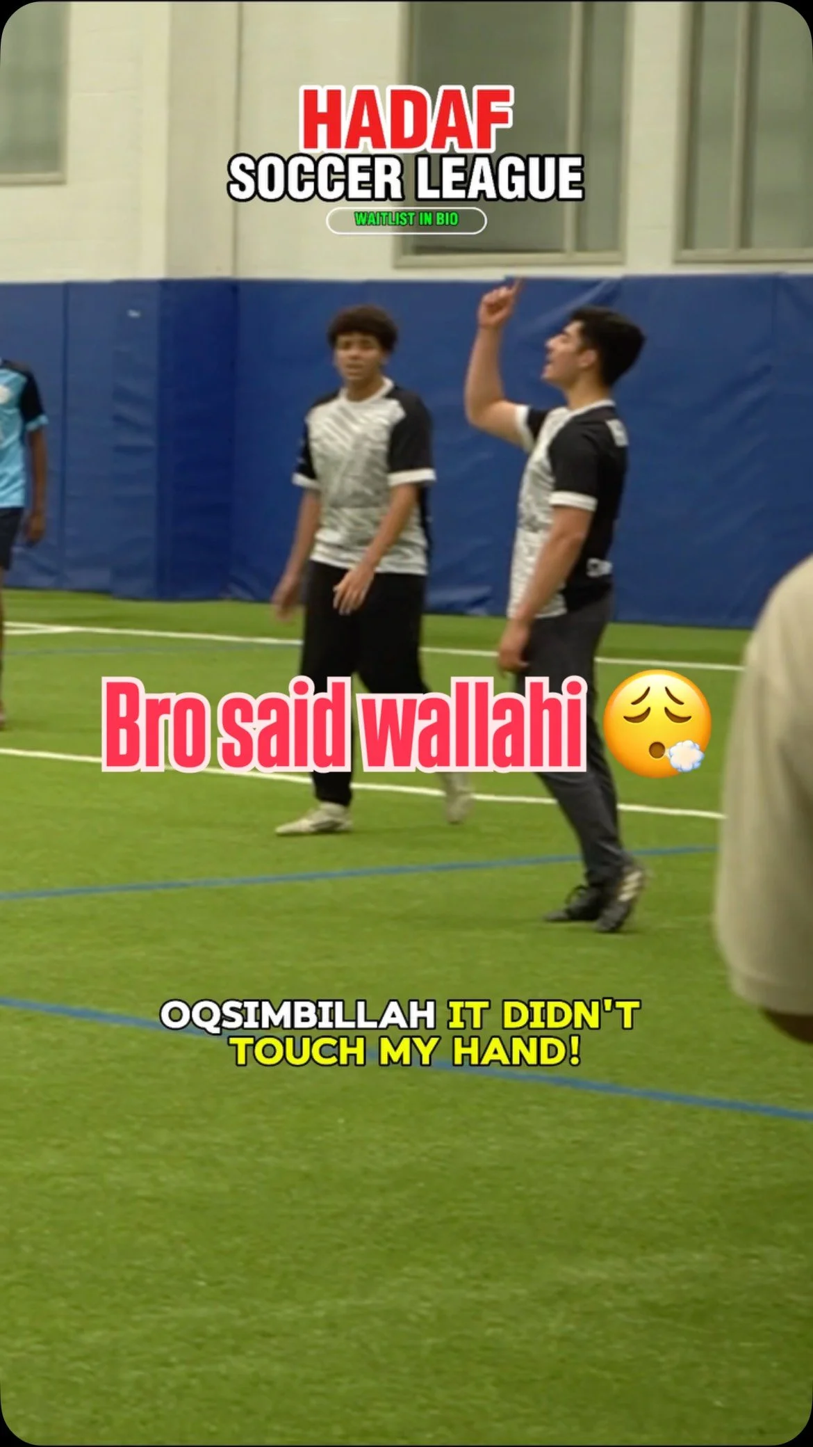 @hadafsoccerleague did the referee make the right call here??