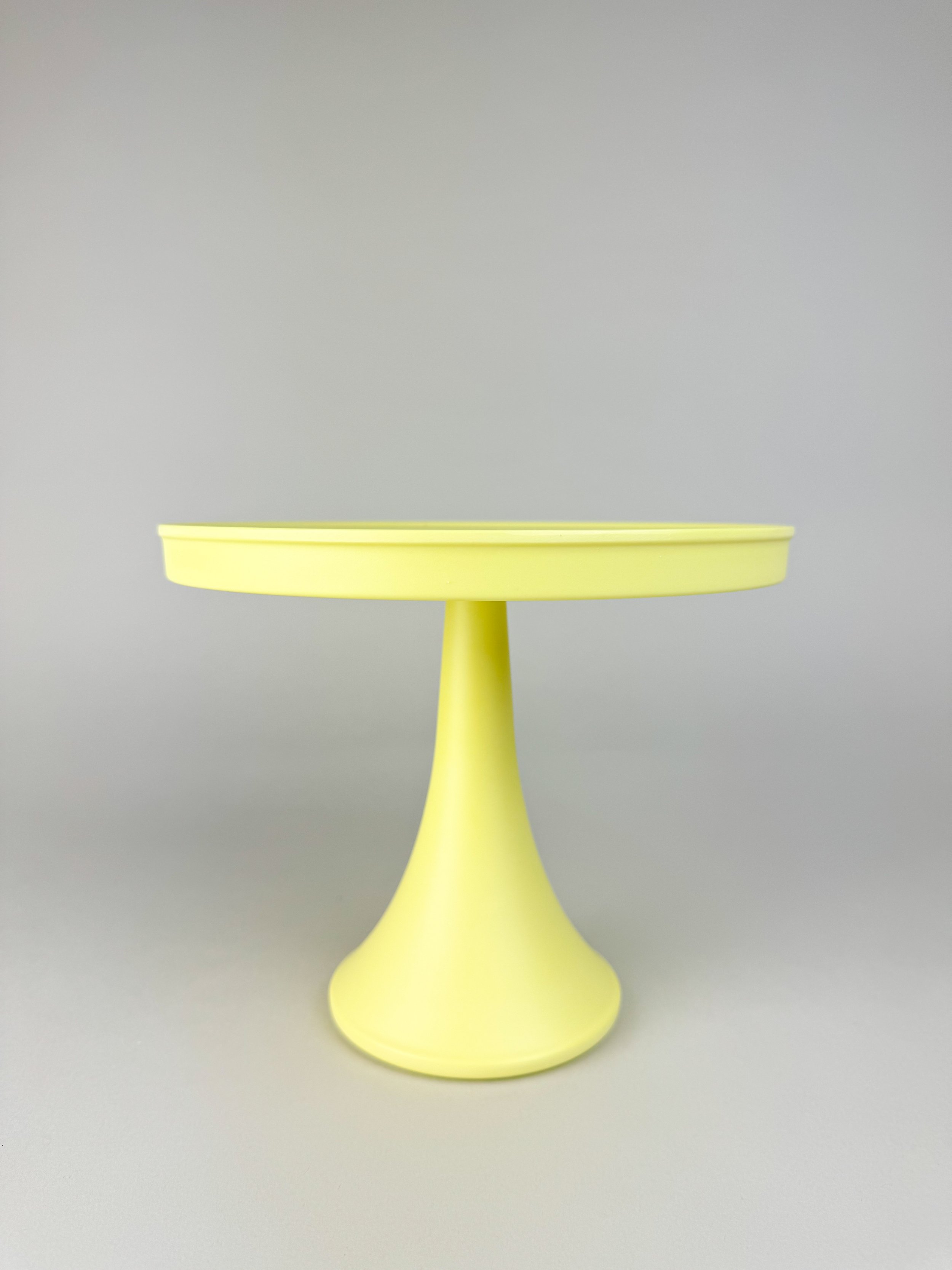 Cake Stand_BananaCream(2).jpg