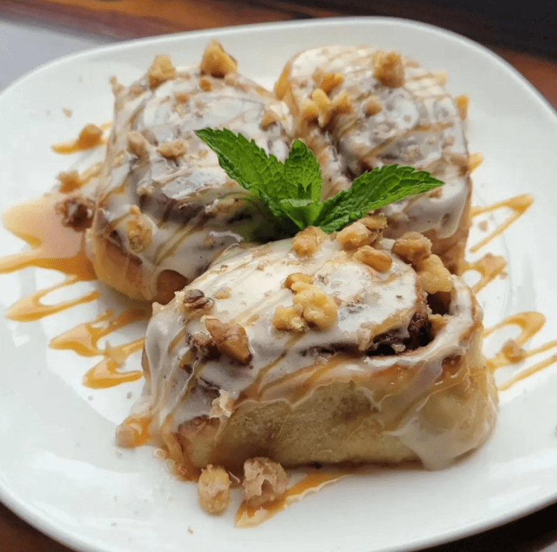 Love's Public Kitchen Restaurant Richmond Virginia Cinnabon cheesecake