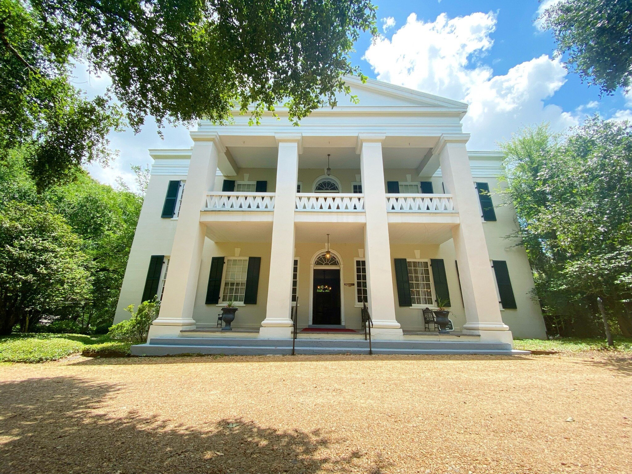 Monmouth Historic Inn & Gardens, Natchez Mississippi Best Hotels.