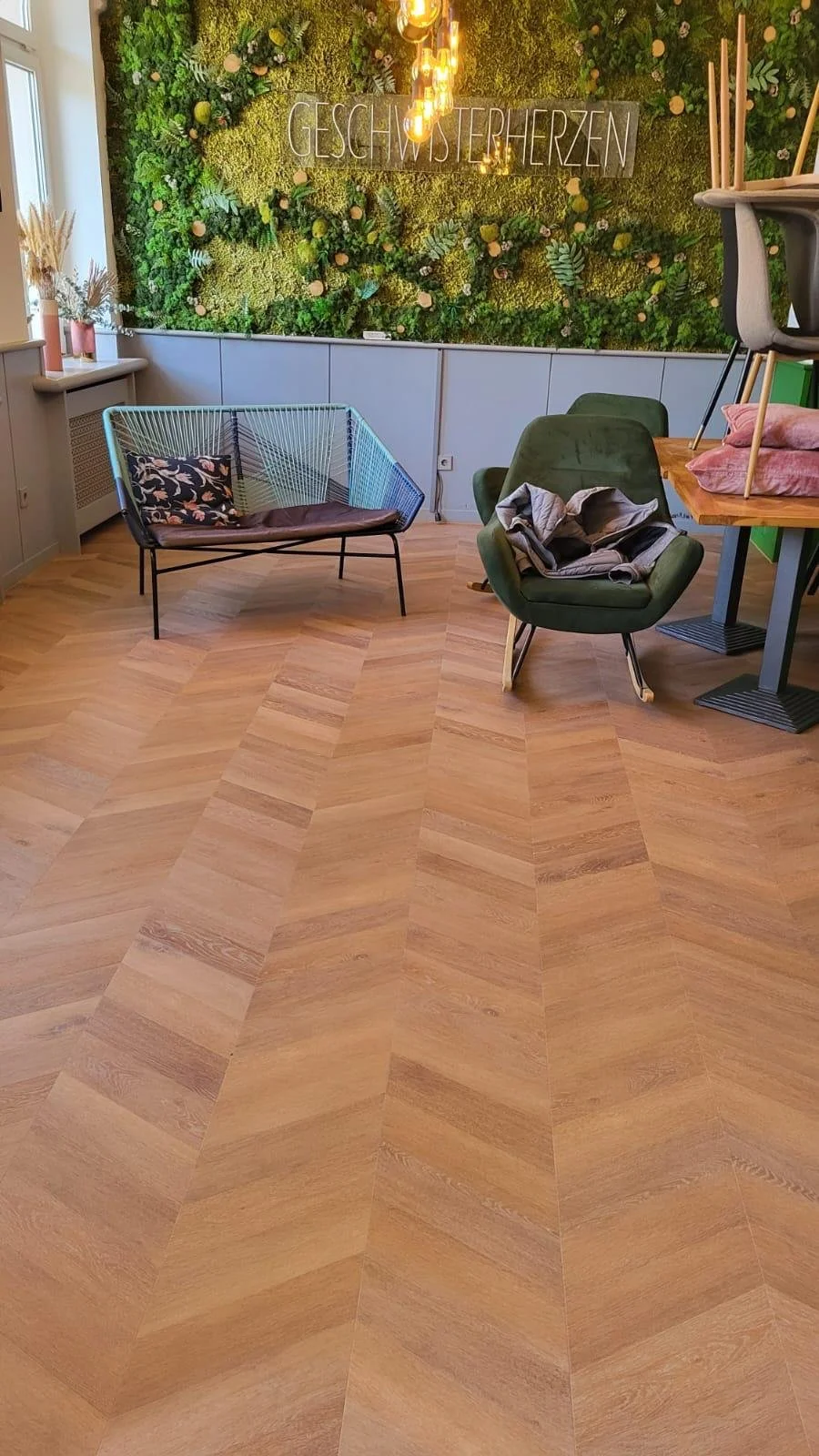 LVT Oberbodenbelag für Innenstadt-Kaffee in Krefeld