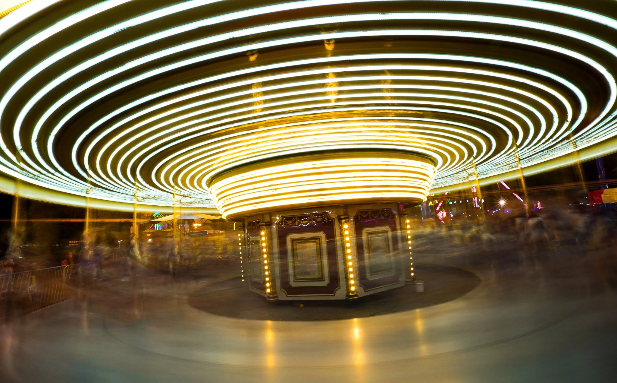 Grand Carousel 